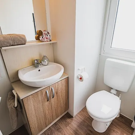 Lake View Mobile Homes With Thermal Riviera Tickets In Terme Catez Catez ob Savi Exterior photo