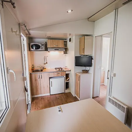 Lake View Mobile Homes With Thermal Riviera Tickets In Terme Catez Catez ob Savi Exterior photo