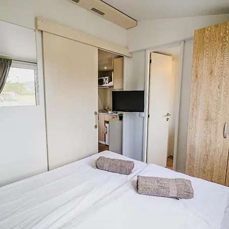 Lake View Mobile Homes With Thermal Riviera Tickets In Terme Catez Catez ob Savi Exterior photo