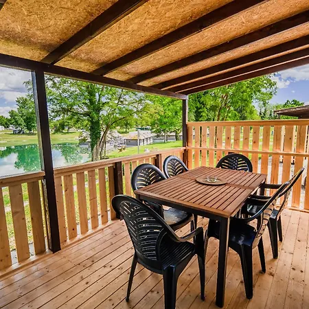 Lake View Mobile Homes With Thermal Riviera Tickets In Terme Catez Catez ob Savi Exterior photo